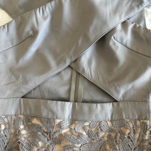 Missguided Lace Barbot Midi Dress - Gray Size 0 - Picture 6 of 13